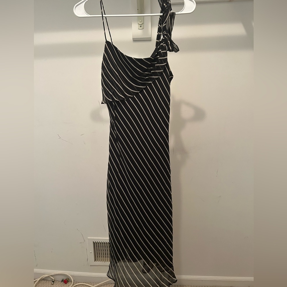 Laundry By Shelli Segal Black and White Sheath Dress One Shoulder